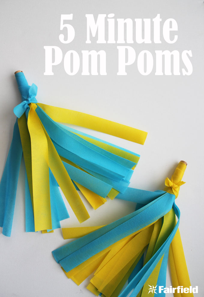 5 Minute Pom Poms - Fairfield World Craft Projects