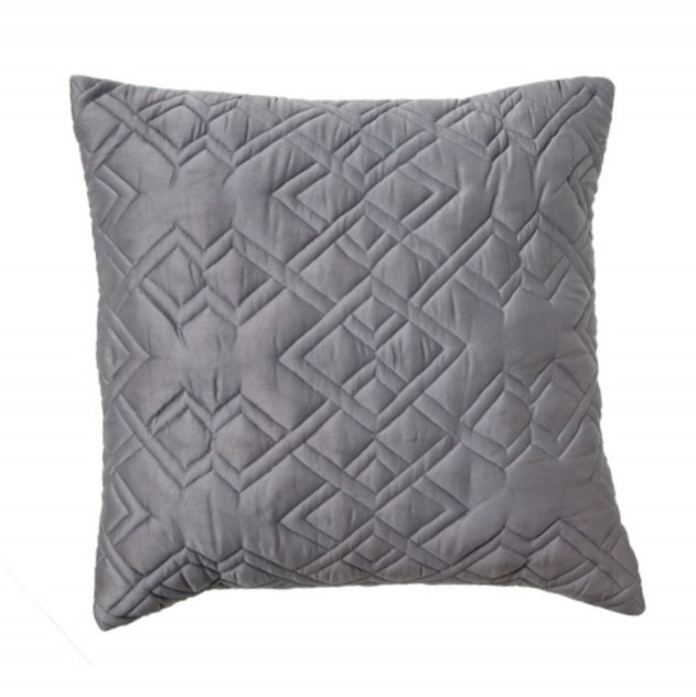 https://fairfieldworld.com/wp-content/uploads/2014/12/decorative-pillows-14.png